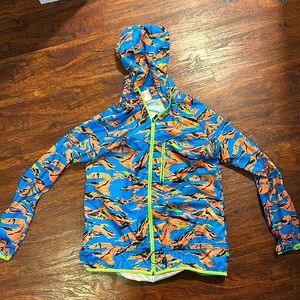 Nike men’s size medium windbreaker. Multi-color